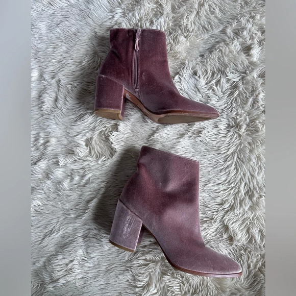Stuart Weitzman Trendy Canvel Bootie In Candy Pink Velvet Block Heel Size 7M - Picture 3 of 16